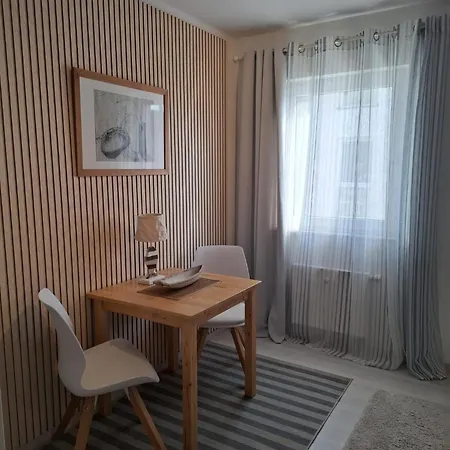 Strandgut Balkon 400 M Apartman